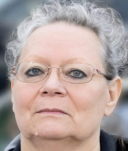 Robin 'Sue' Louise Moore Lindsay